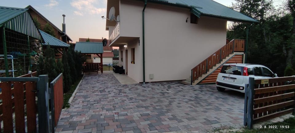 Patio, Balcony/Terrace