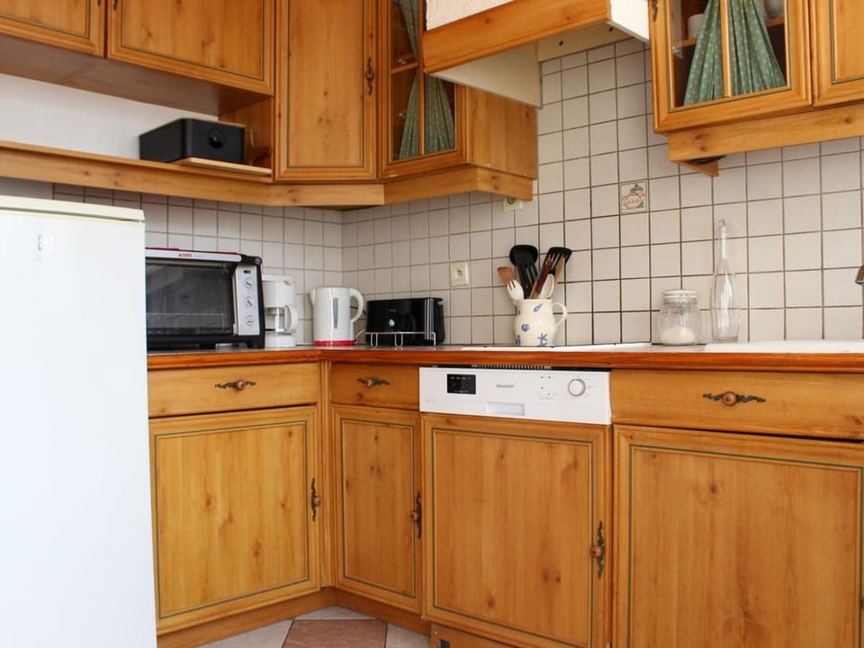 Maison en impasse à Saint-Pierre-d'Oléron, 6 personnes, proche commerces - FR-1-246A-83 House in Nouvelle-Aquitaine