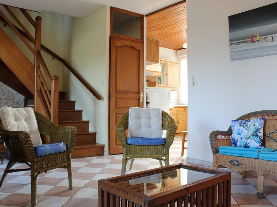 Maison en impasse à Saint-Pierre-d'Oléron, 6 personnes, proche commerces - FR-1-246A-83 House in Nouvelle-Aquitaine