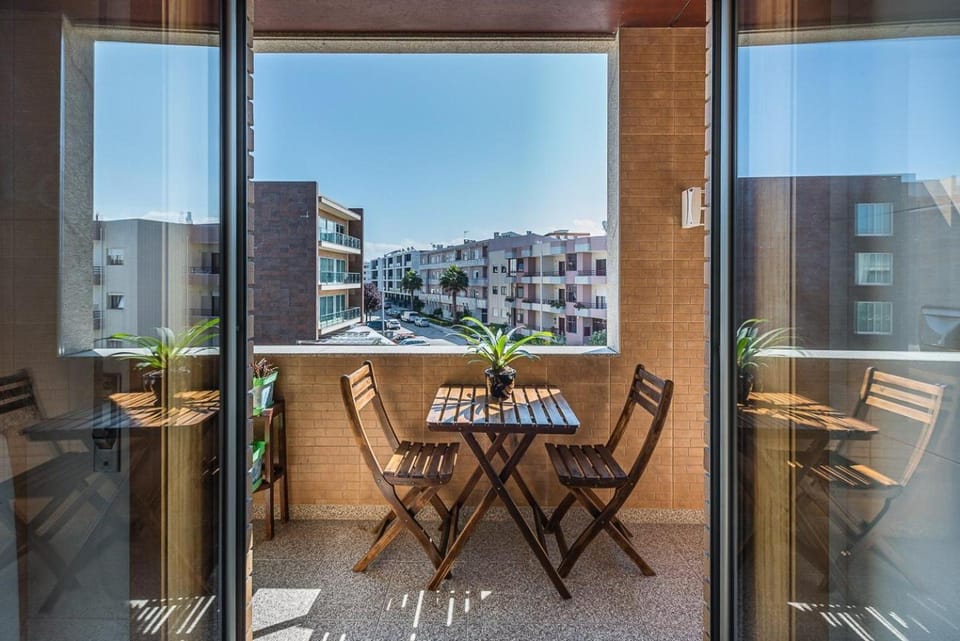 GuestReady - Luxe living by the pool Apartment in Porto District