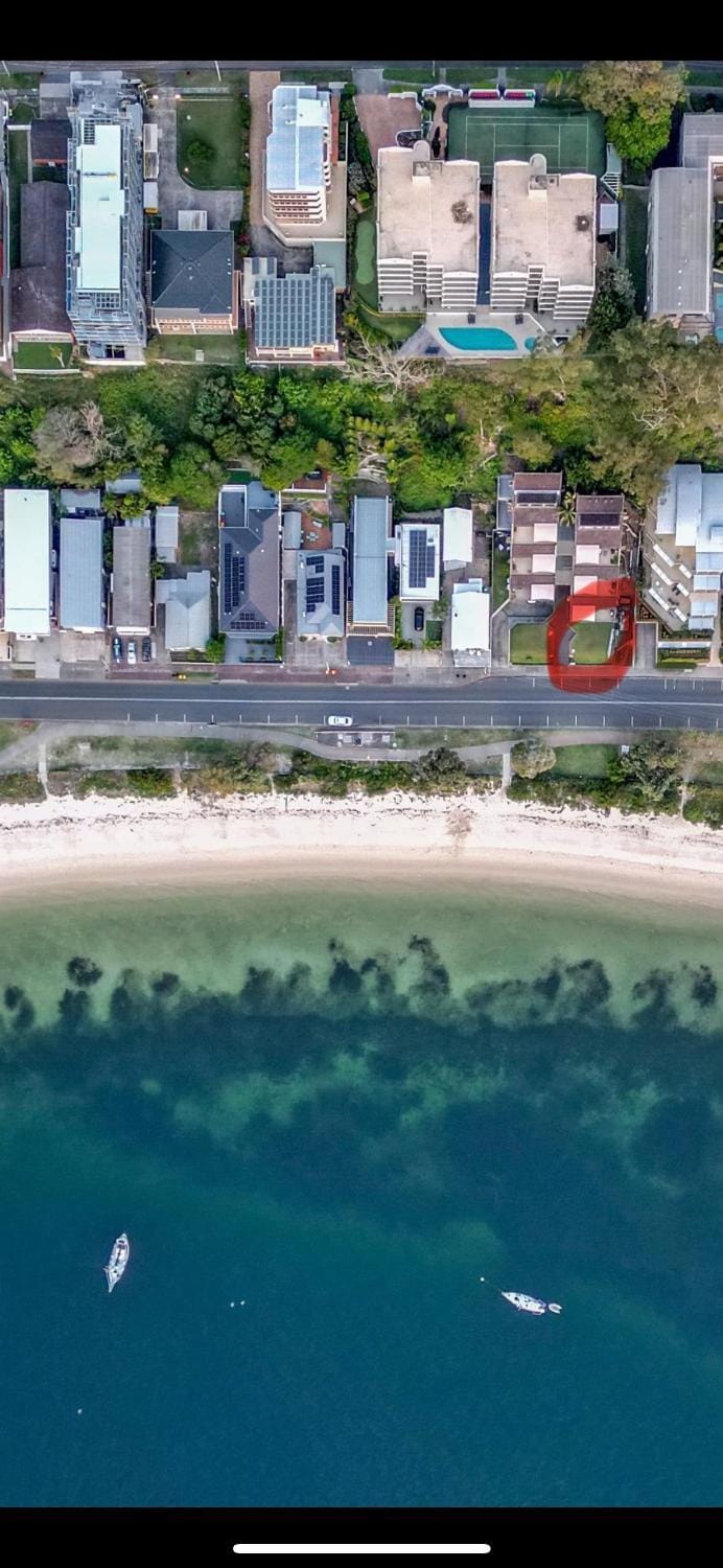Property building, Neighbourhood, Beach, Sea view
