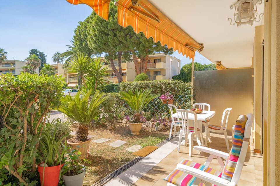 Garden, Garden, Dining area, Garden view, Garden view, Dinner, Dinner