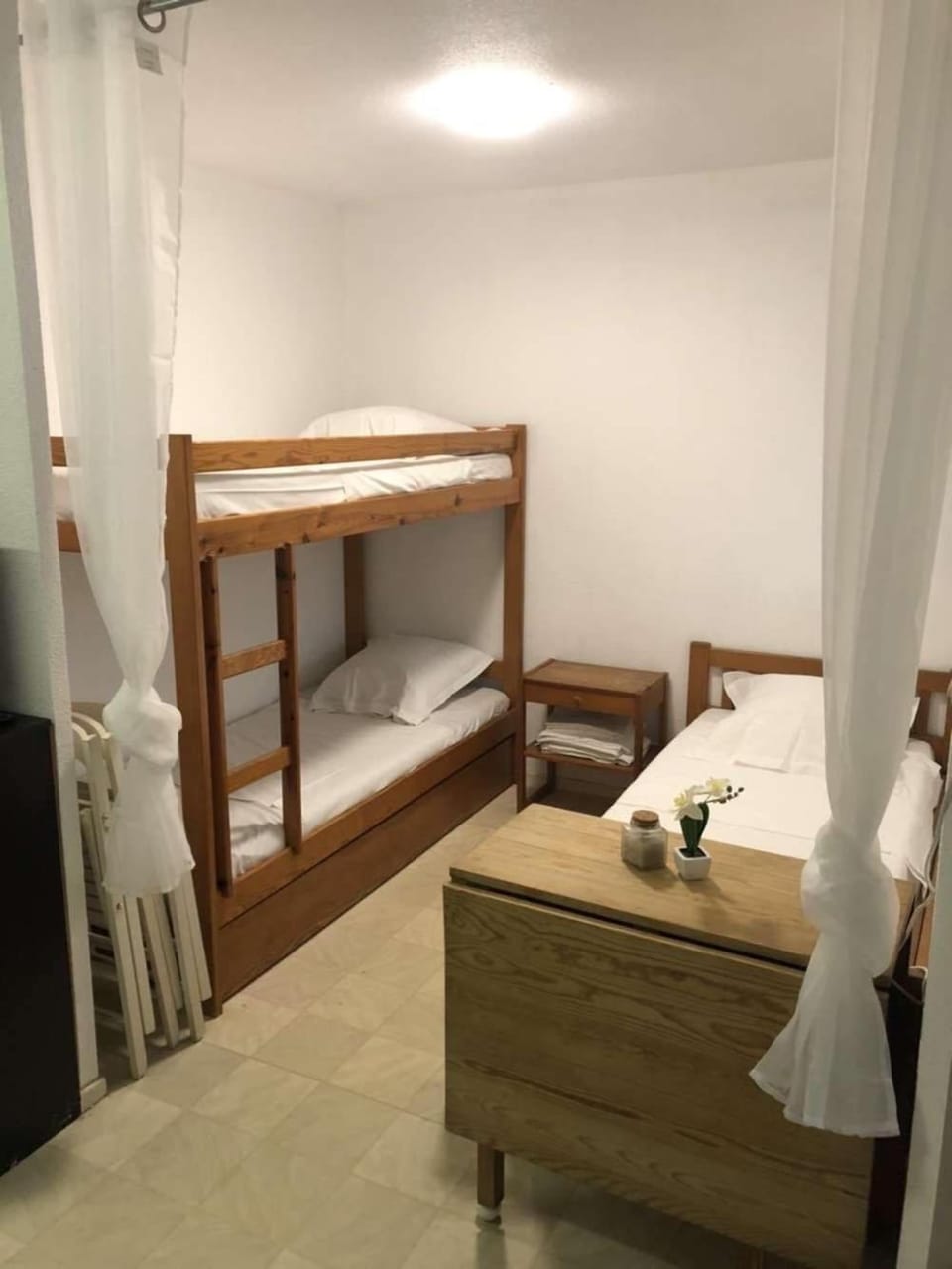 Bed, Photo of the whole room, Bedroom, bunk bed