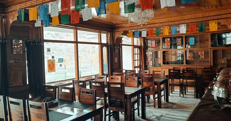 Restaurant/places to eat, Restaurant/places to eat
