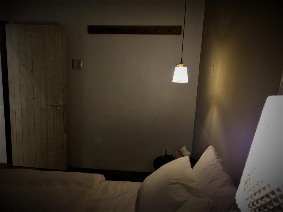Photo of the whole room, Bedroom