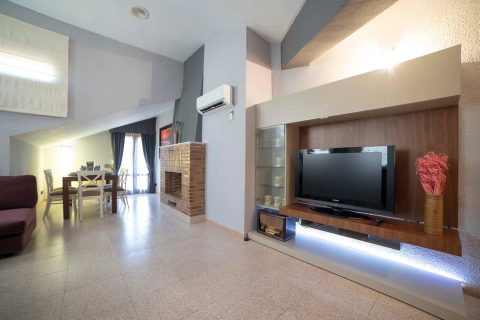 Lounge or bar