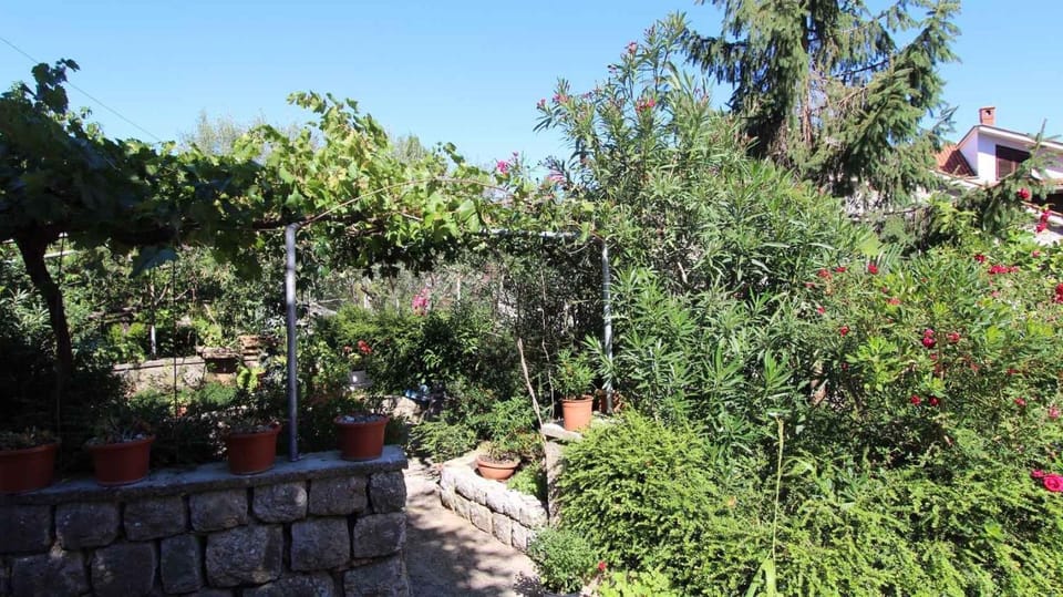 Apartments Tonica Bed and Breakfast in Primorje-Gorski Kotar County