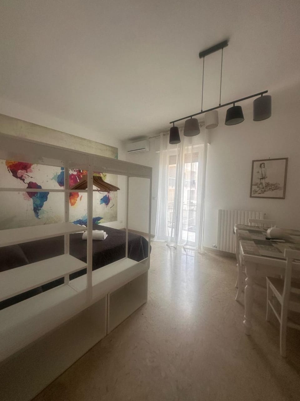 Living room, Photo of the whole room, Bedroom