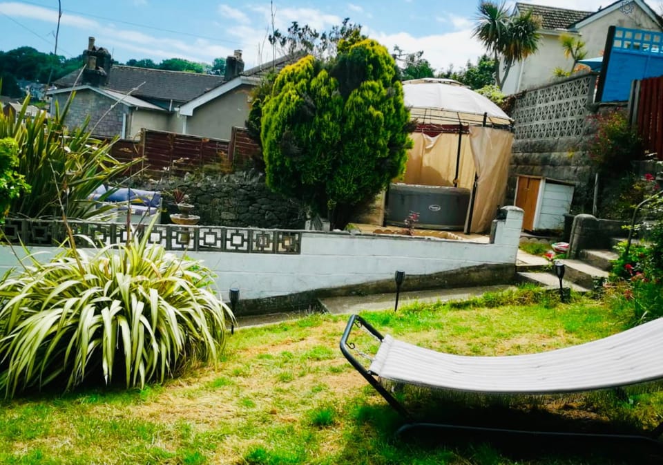 Property building, Garden