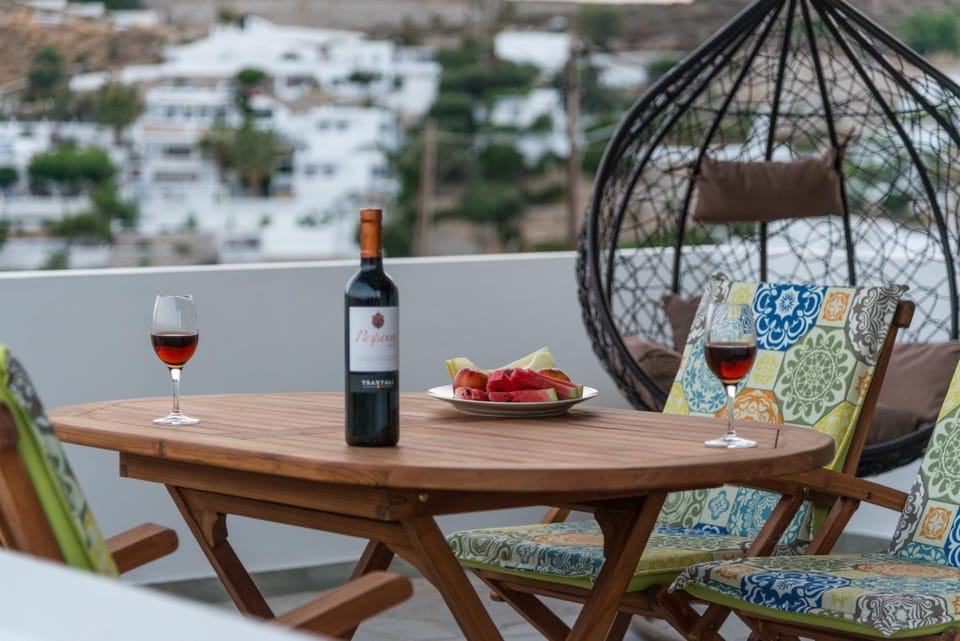 Balcony/Terrace, Drinks