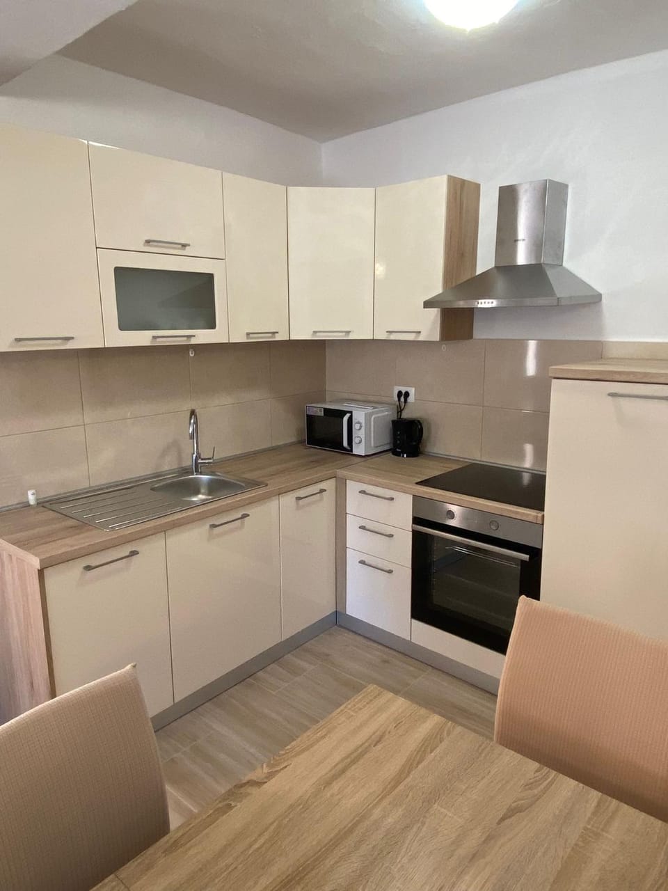 Coffee/tea facilities, Kitchen or kitchenette, Dining area, dishwasher, minibar, pet friendly, stove