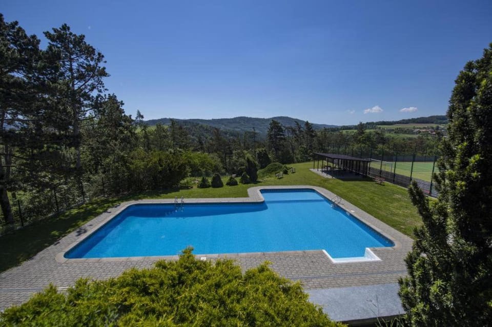 Pool view, Swimming pool
