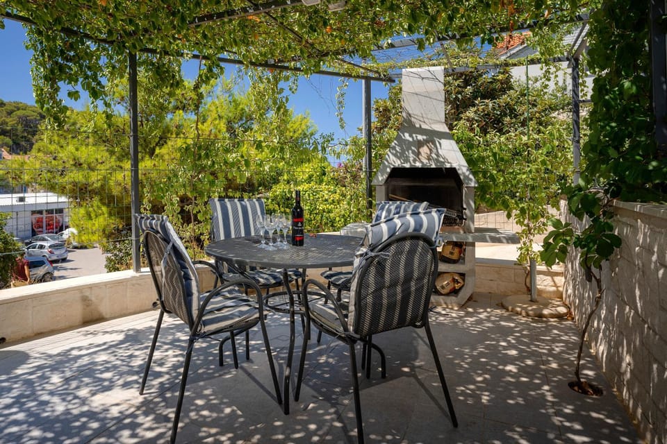 BBQ facilities, Balcony/Terrace