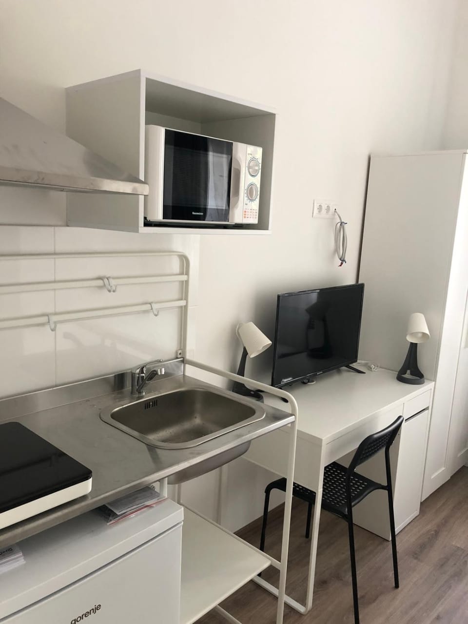 Kitchen or kitchenette