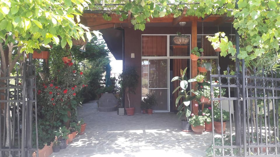 Rooms Zora Apartment in Burgas Province