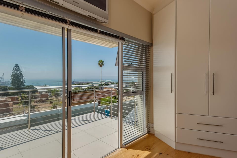 Balcony/Terrace, City view, Sea view