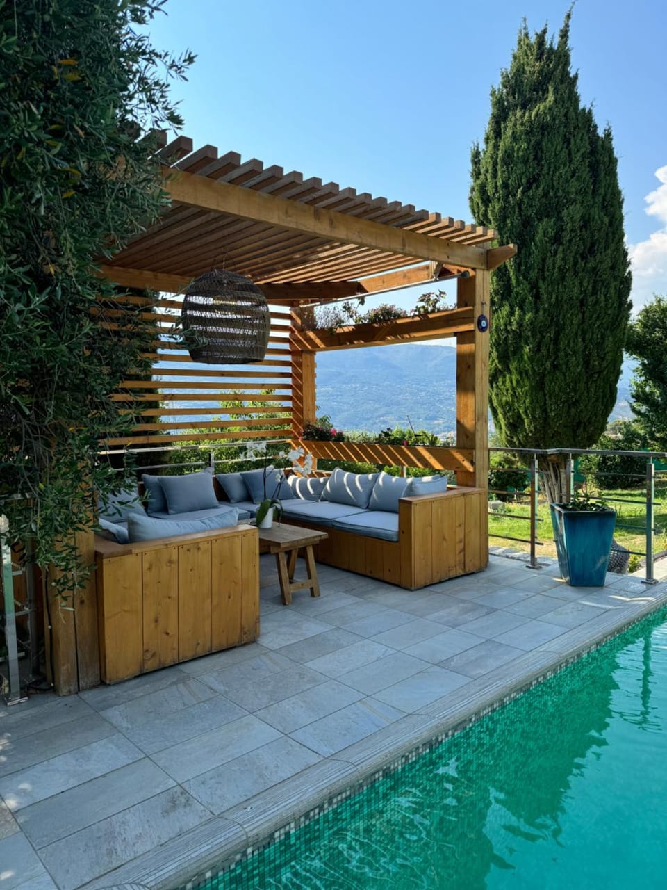 Escondida Bed and Breakfast in Nice