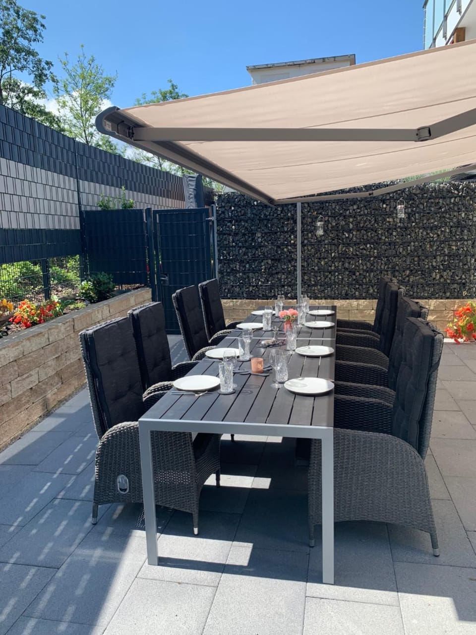 Day, Balcony/Terrace, Seating area, Dining area