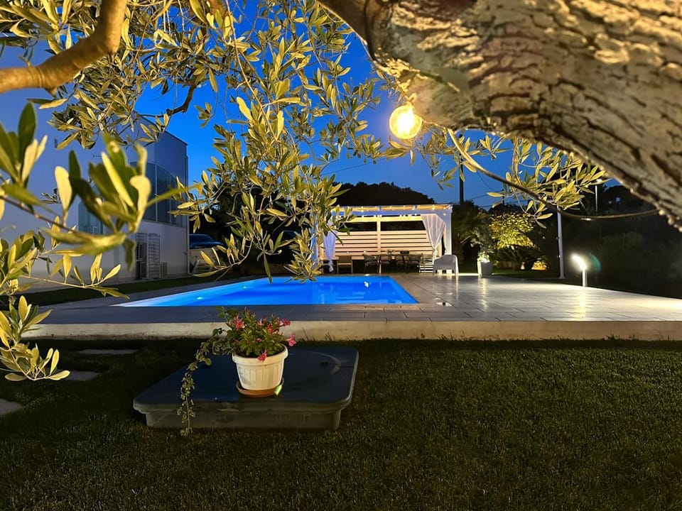 Garden, Pool view