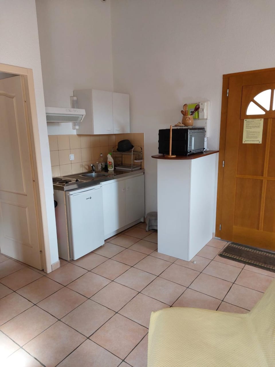 Kitchen or kitchenette