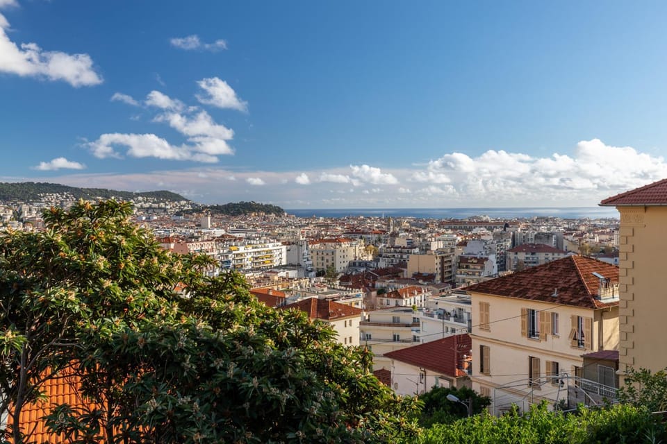 Villa sur les hauteurs de Nice, proche centre Villa in Nice