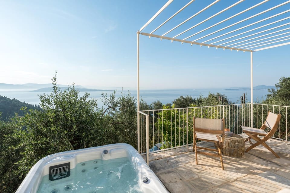 Hot Tub, Balcony/Terrace, Spa and wellness centre/facilities, Sea view