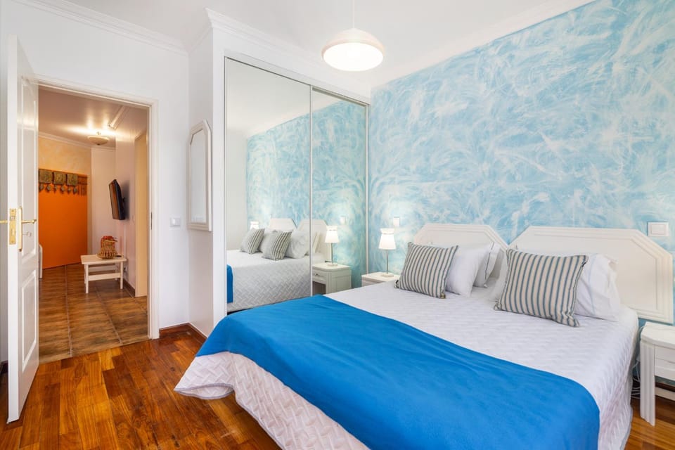 Bed, Bedroom, wardrobe