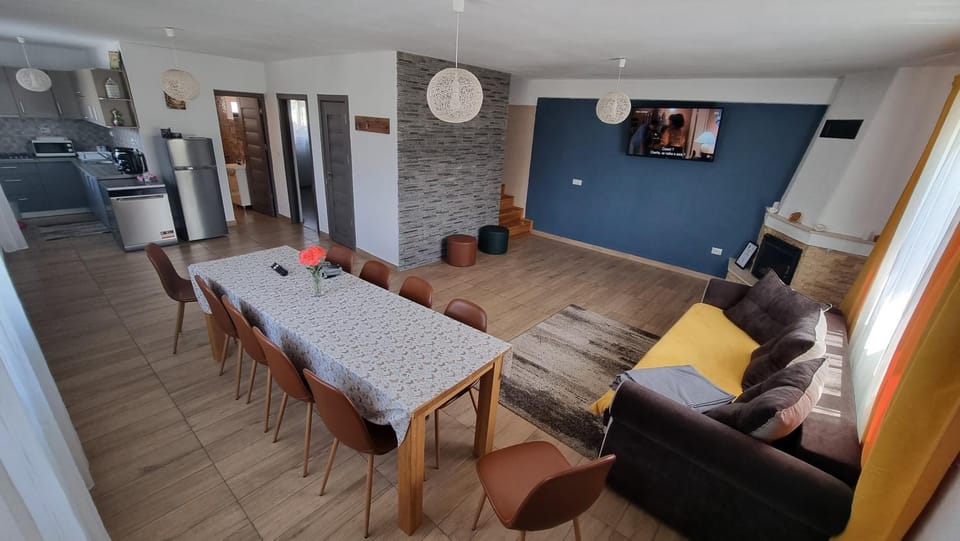 Casa Loredana House in Romania