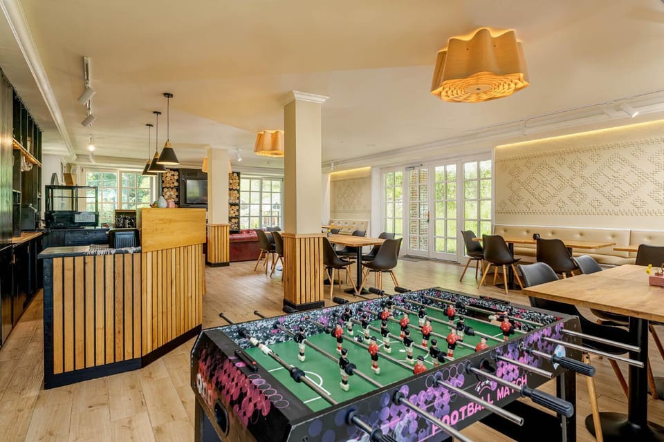 Activities, Living room, Dining area