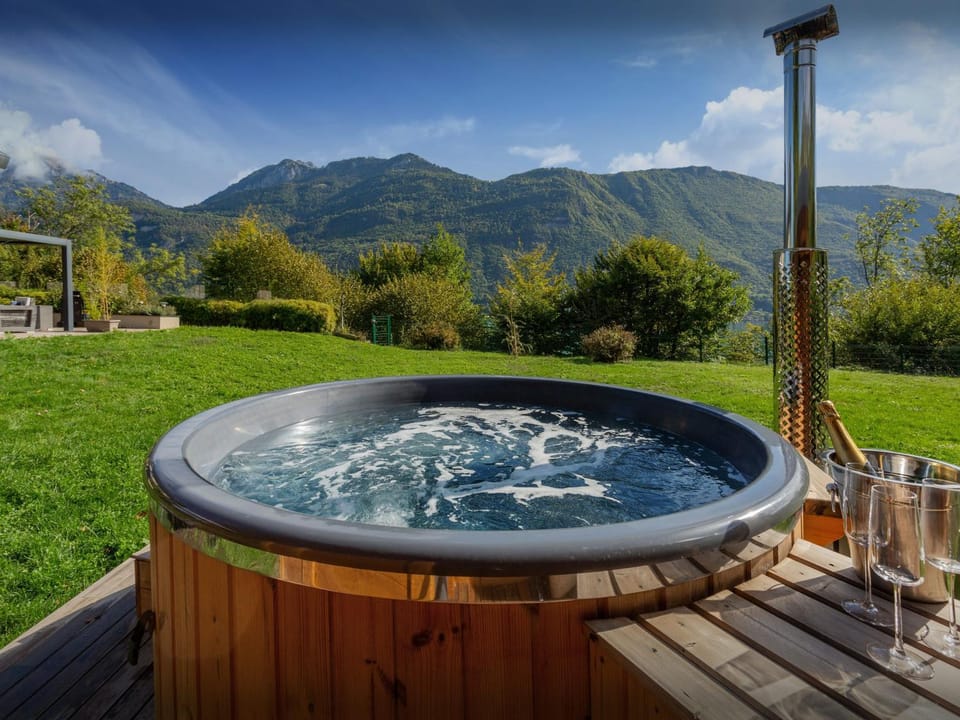 Day, Natural landscape, Hot Tub, Mountain view