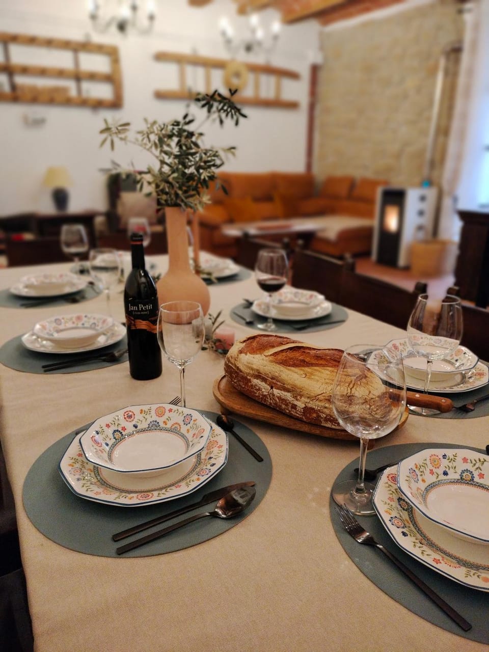 Dining area, Breakfast