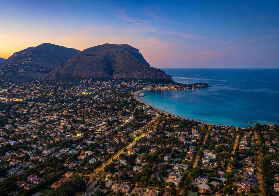 Nearby landmark, Natural landscape, Bird's eye view, Beach, City view, Mountain view, Sea view, Sunset
