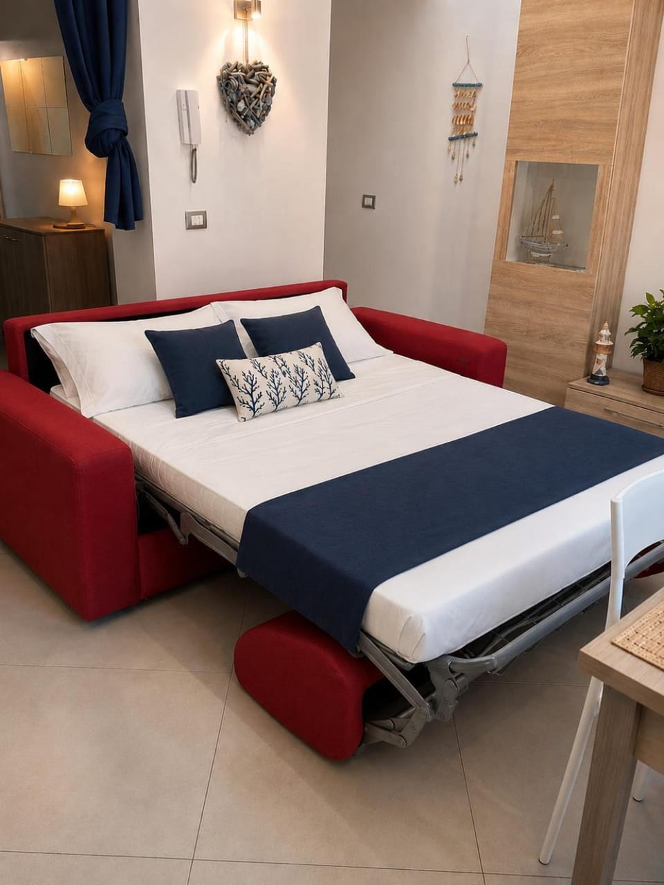 Bed, Living room, Decorative detail, Seating area