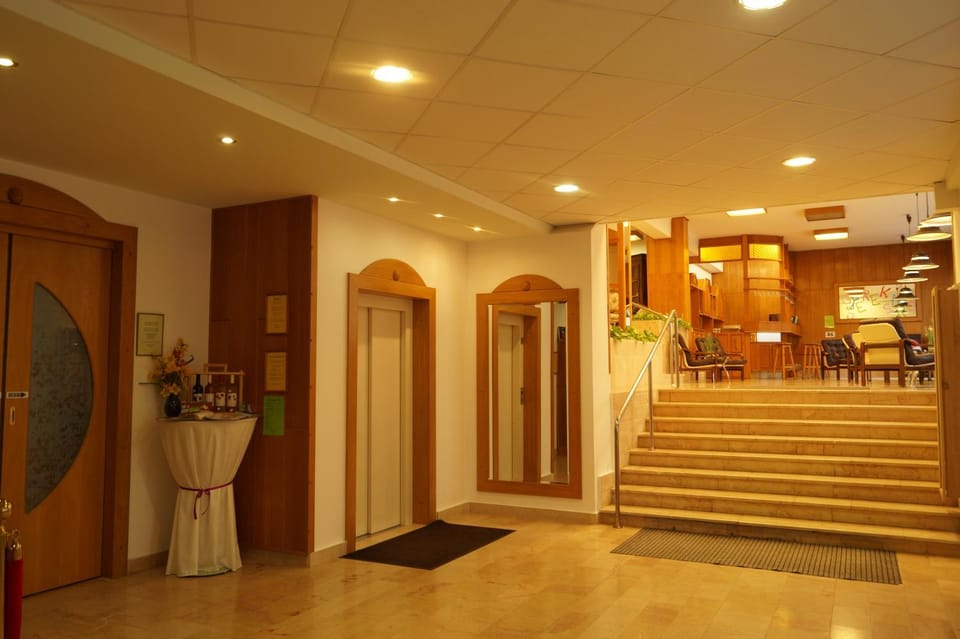 Lobby or reception, On site