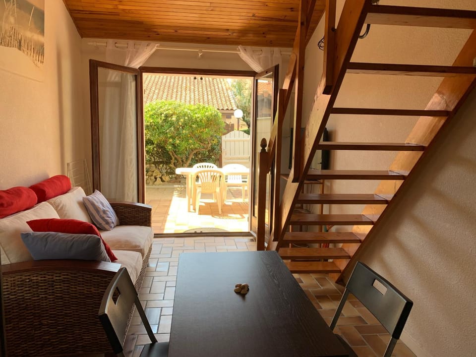 Maison 2 chambres à Biscarrosse Plage, à deux pas de la mer, avec terrasse, parking et ménage inclus - FR-1-319-438 Apartment in Biscarrosse