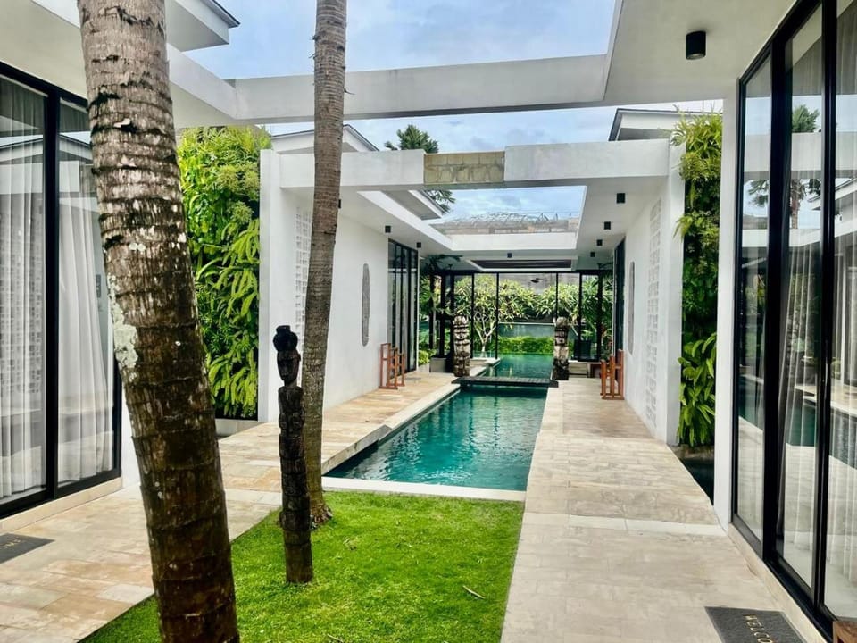 Villa Australis Villa in North Kuta