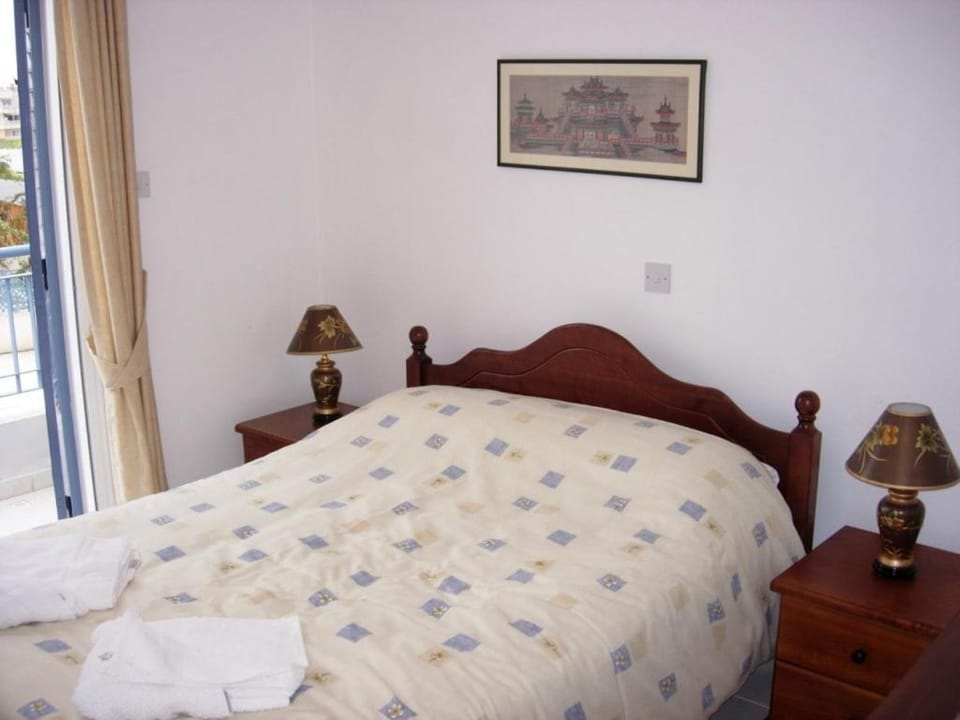 Iris Village Universal Apartment in Yeroskipou