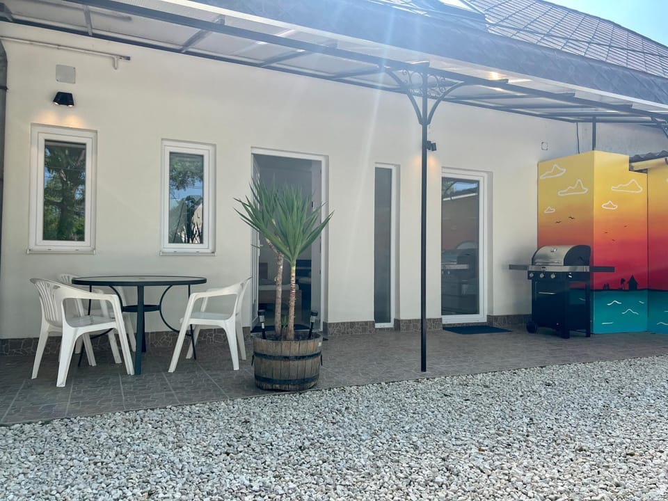 Patio, Day