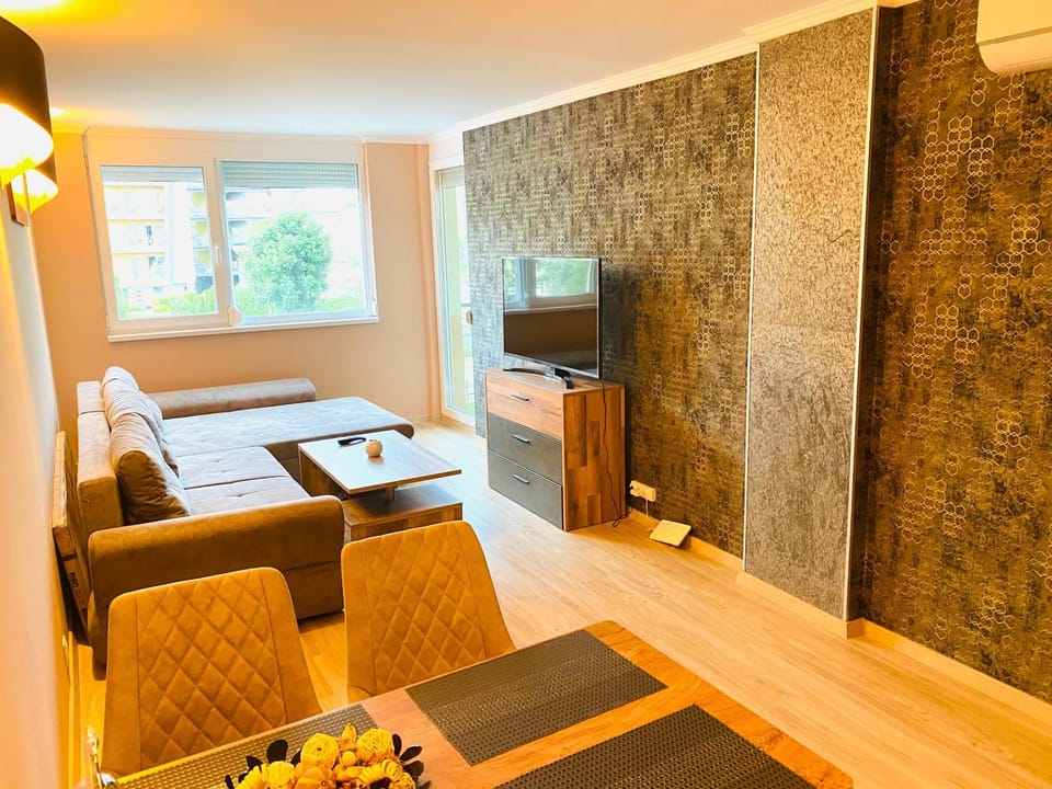 Silver Gellért Apartman Apartment in Siófok