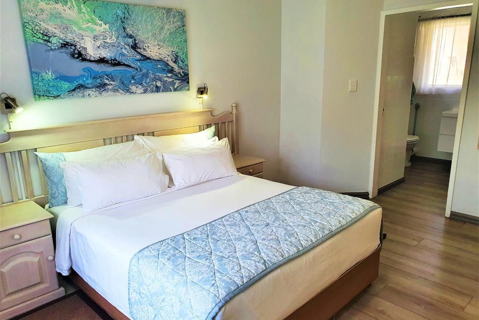 Bed, Bathroom, Bedroom, air conditioner