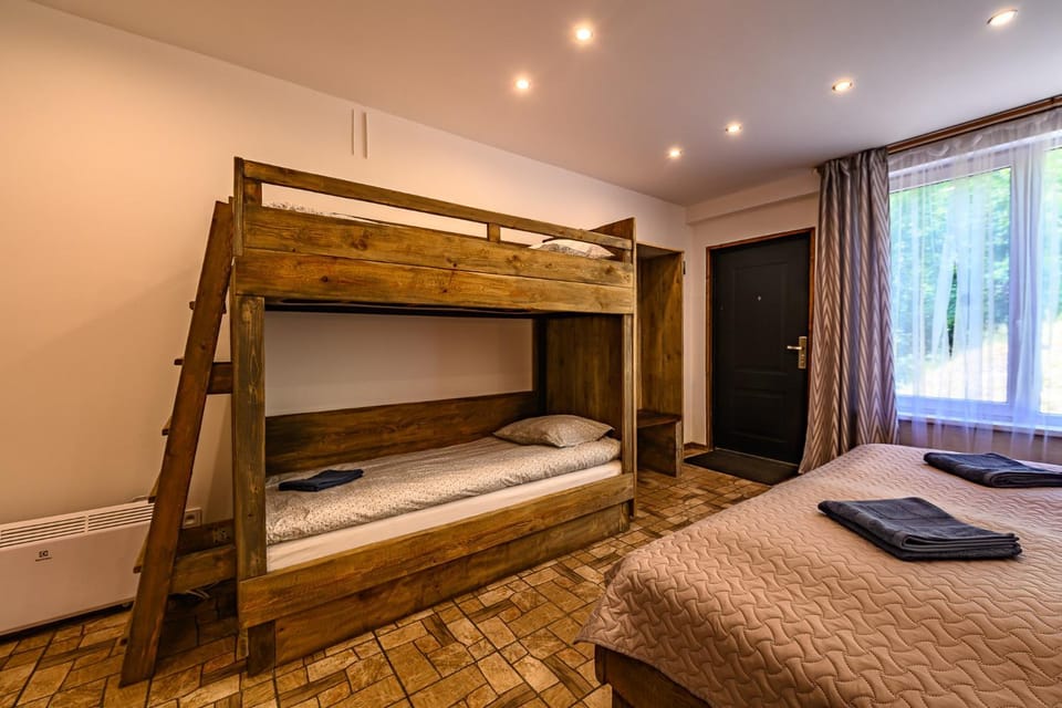 bunk bed