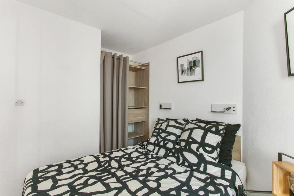 Bedroom, storage, storage, wardrobe