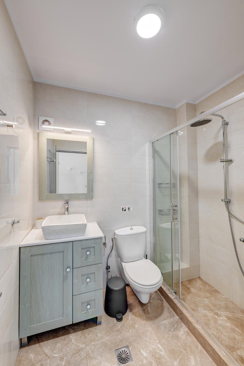 Villa Marelia - Seafront villa with infinity pool House in Decentralized Administration of the Aegean