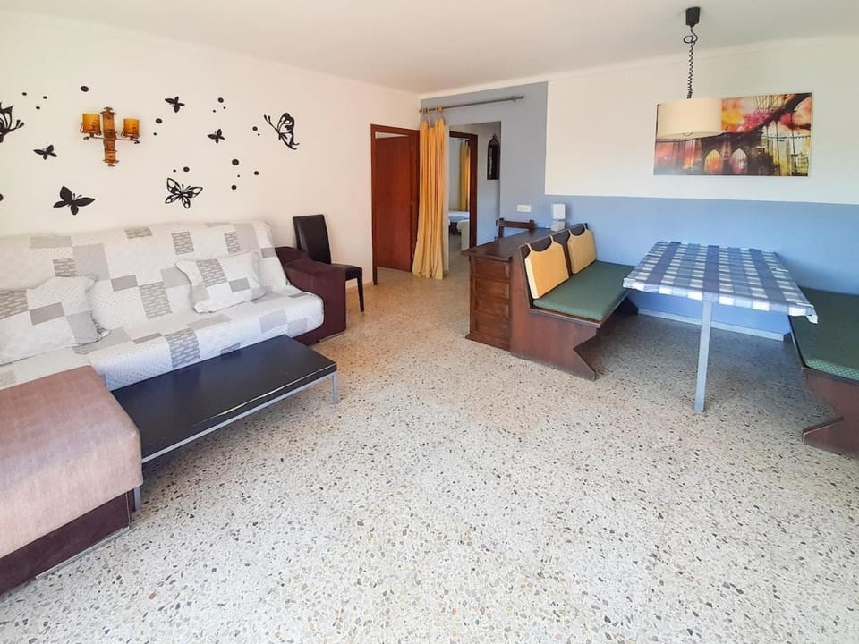 BON DIA 31 Sistach Rentals Apartment in Baix Empordà