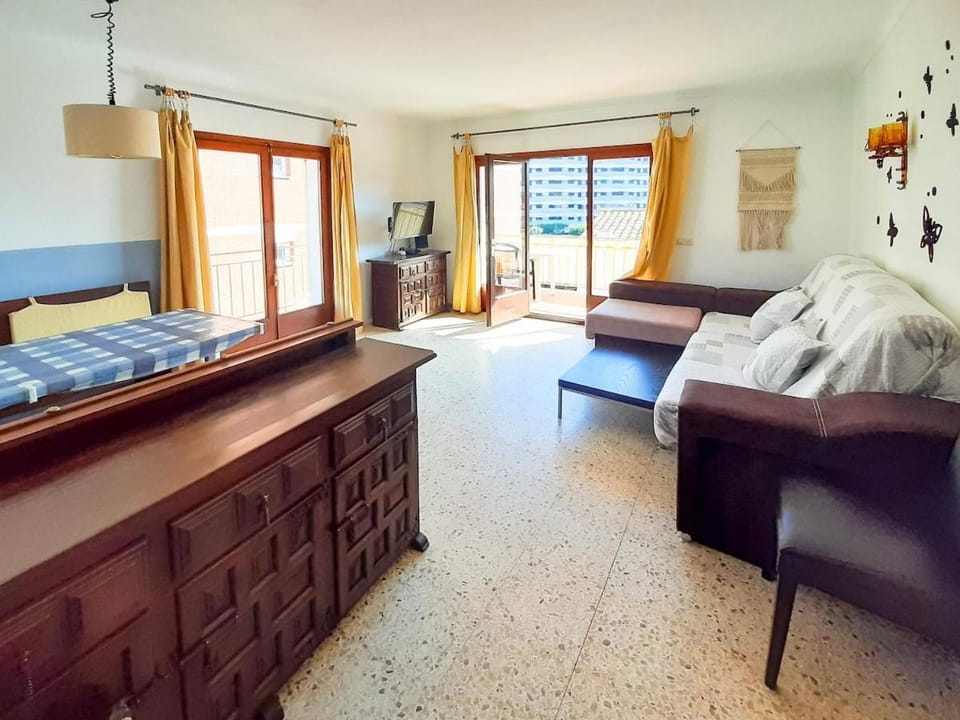 BON DIA 31 Sistach Rentals Apartment in Baix Empordà