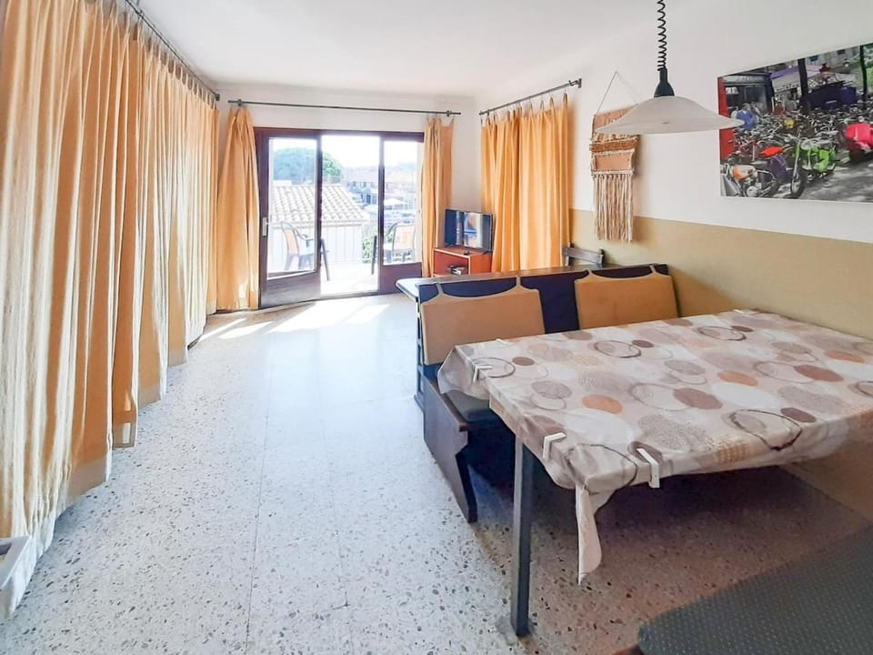 BON DIA 34 Sistach Rentals Apartment in Baix Empordà