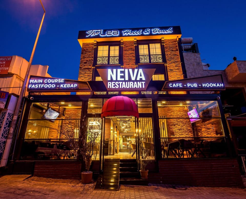 Property building, Facade/entrance