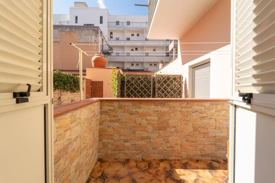 Day, Balcony/Terrace