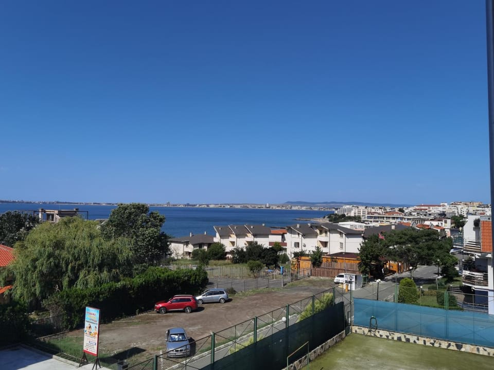 Neighbourhood, Balcony/Terrace, City view, Sea view, Street view
