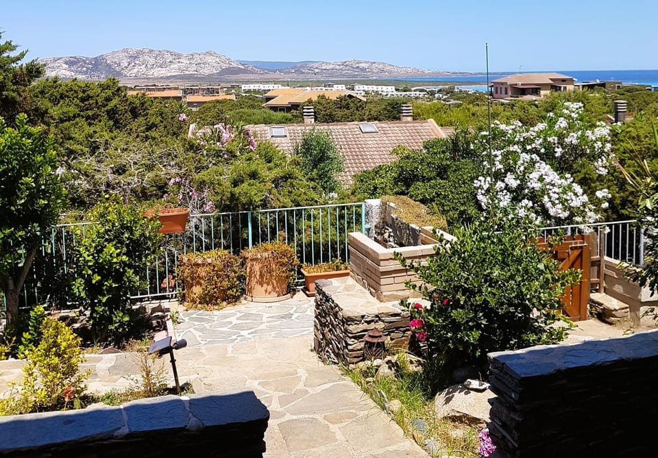 Patio, Day, Natural landscape, View (from property/room), Balcony/Terrace, Mountain view